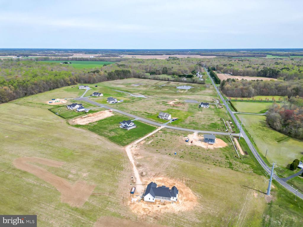 126 Woodfield Ct