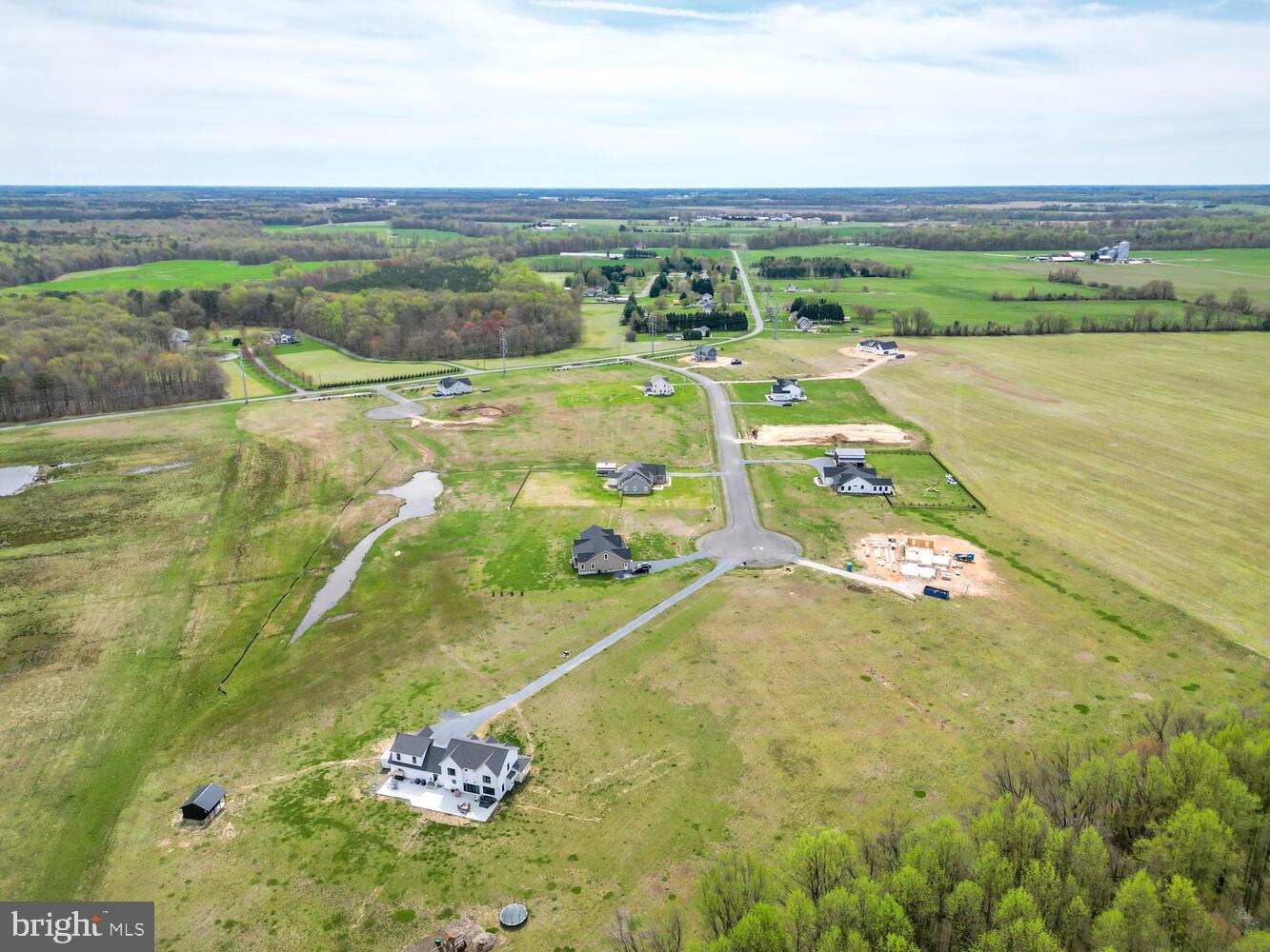 126 Woodfield Ct