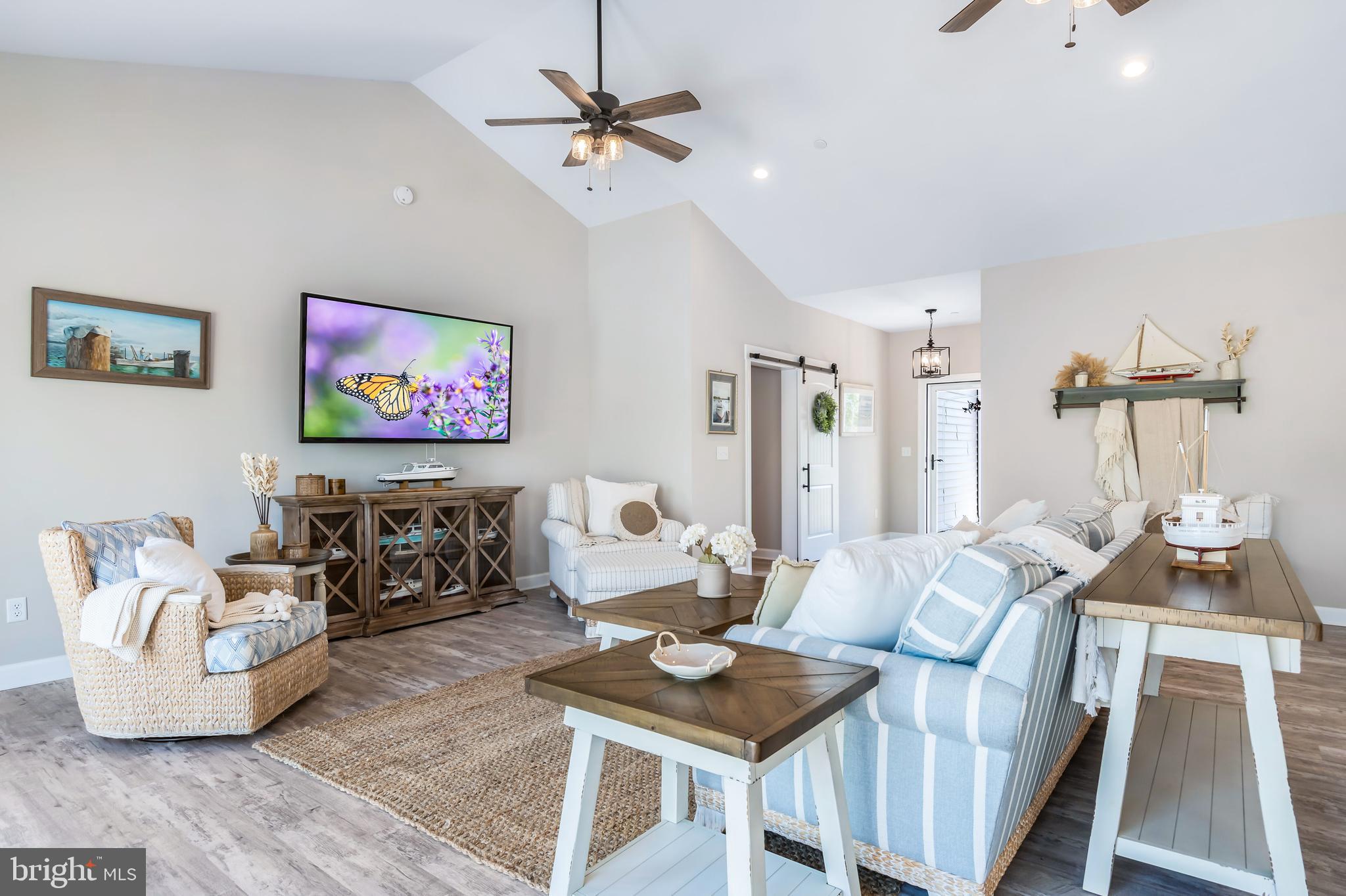 126 Woodfield Ct