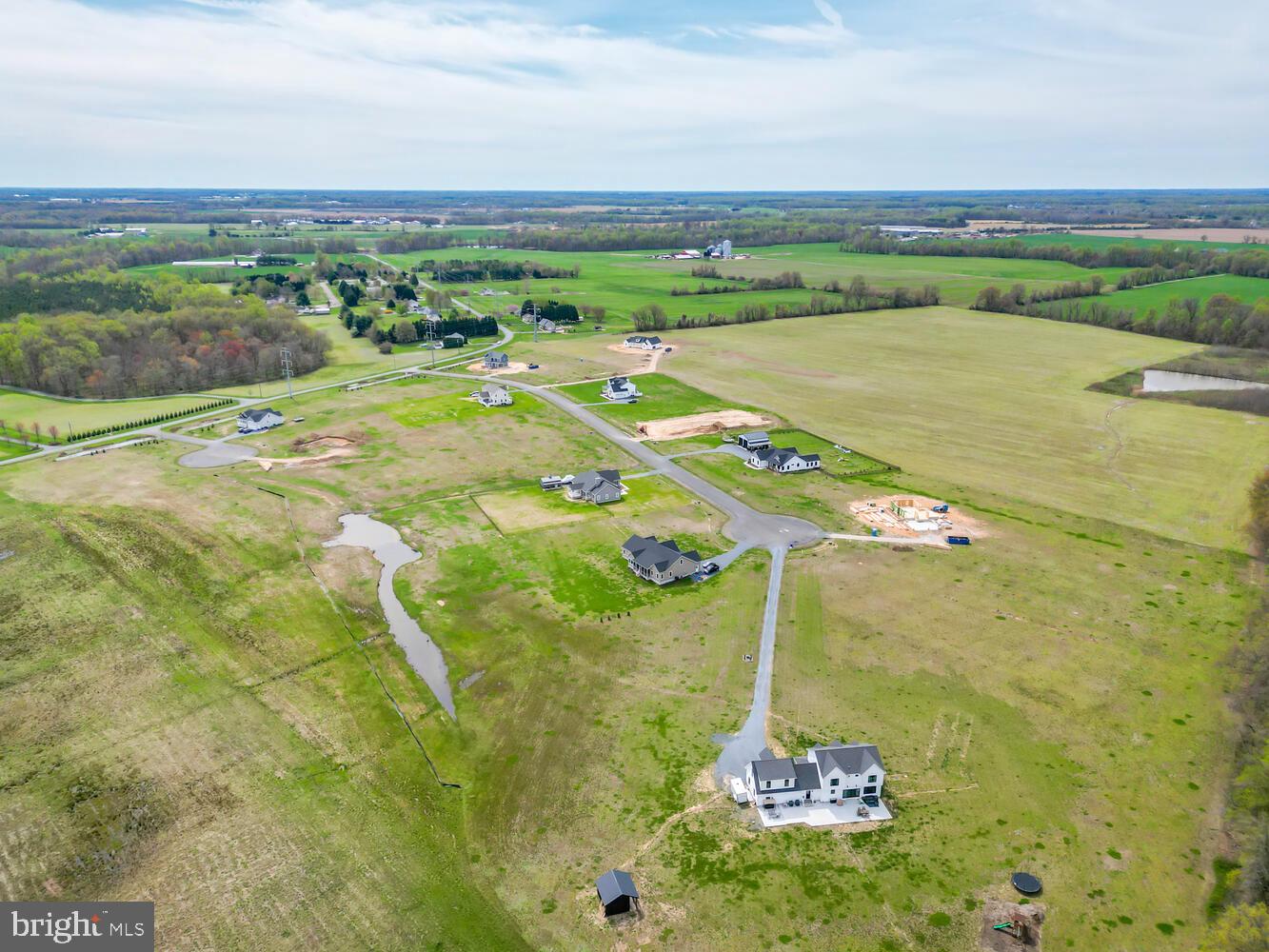 126 Woodfield Ct
