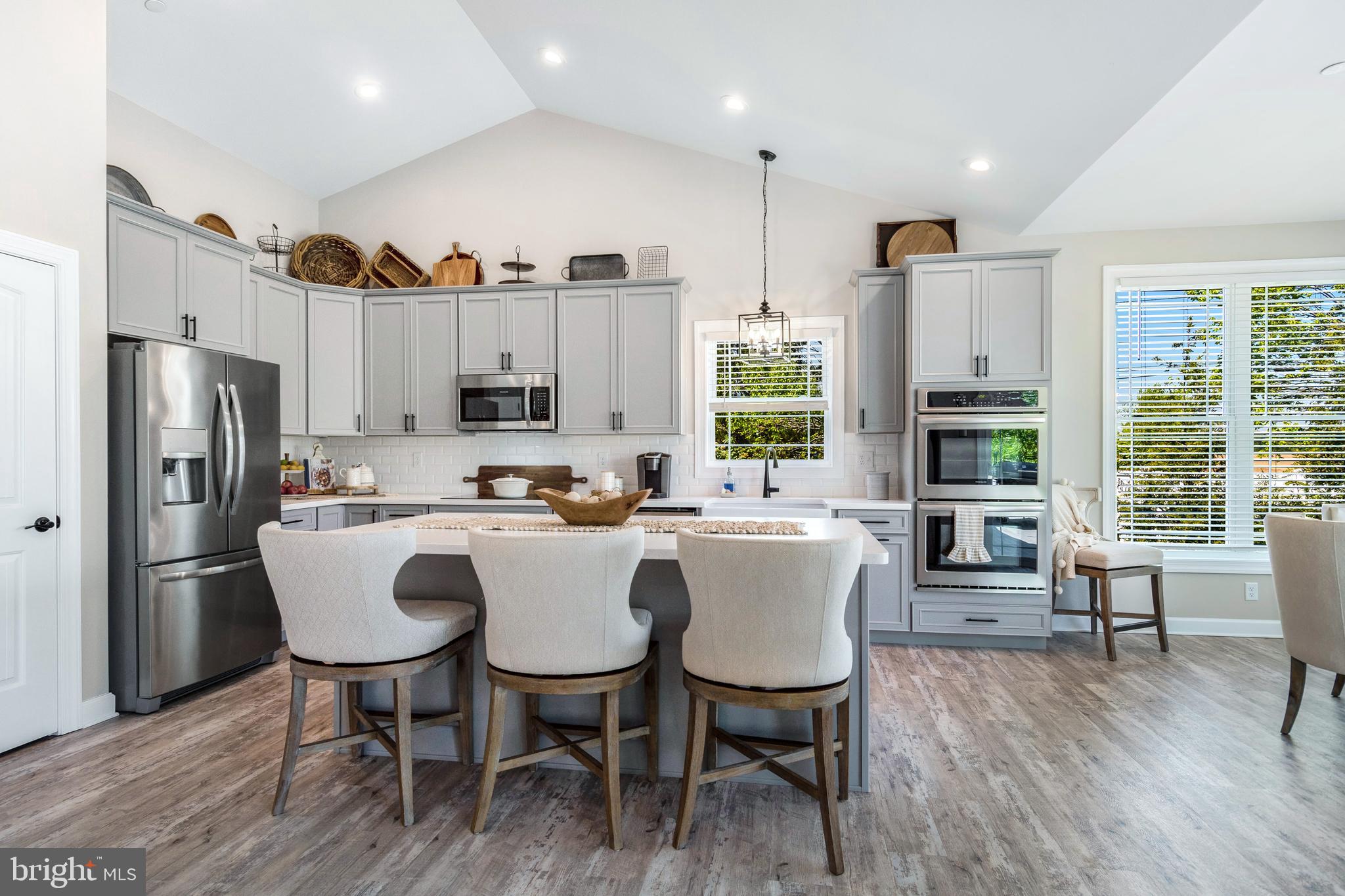 126 Woodfield Ct