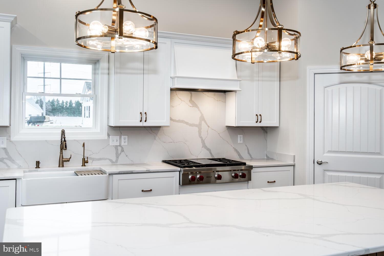 126 Woodfield Ct
