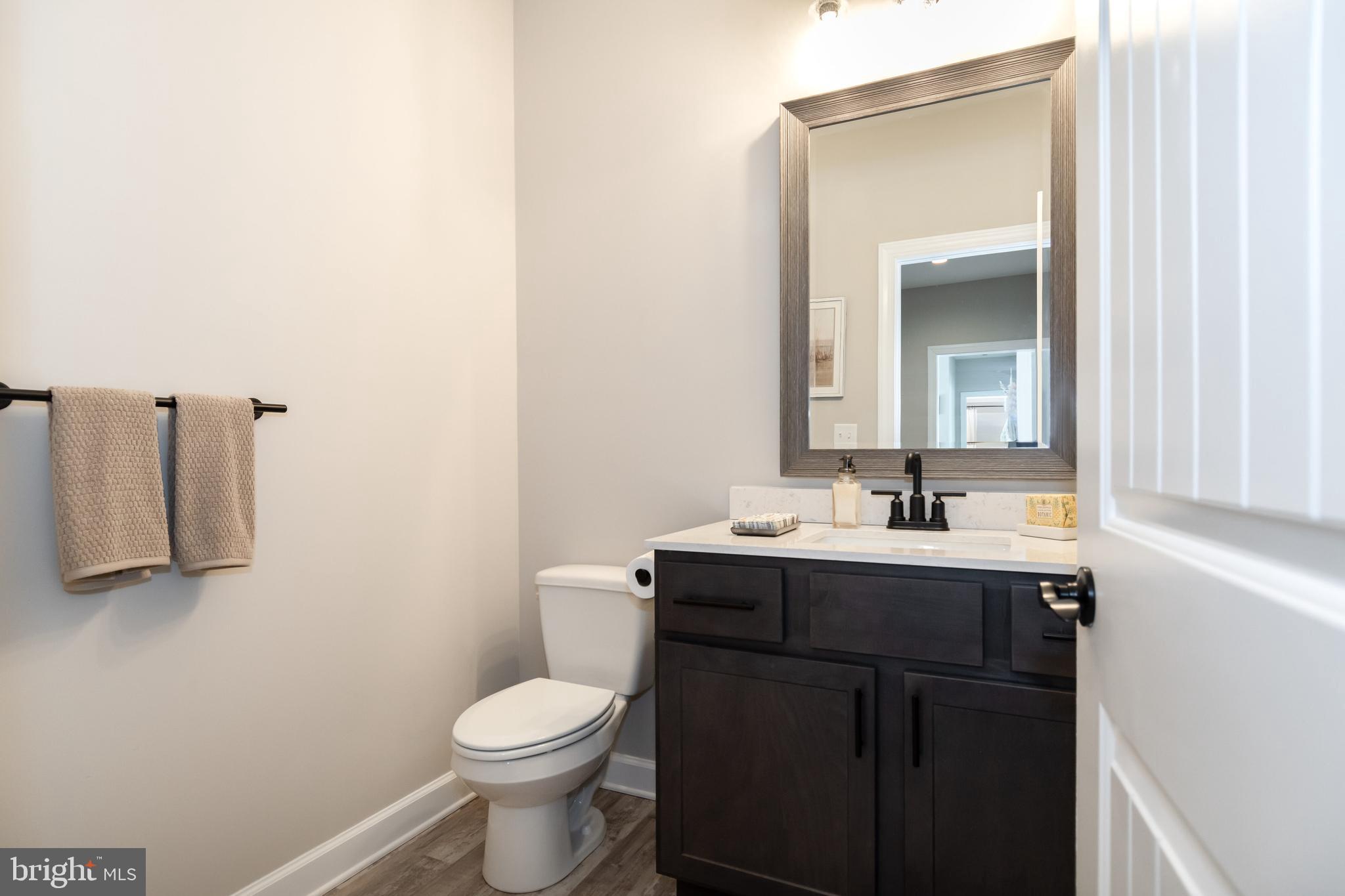 126 Woodfield Ct