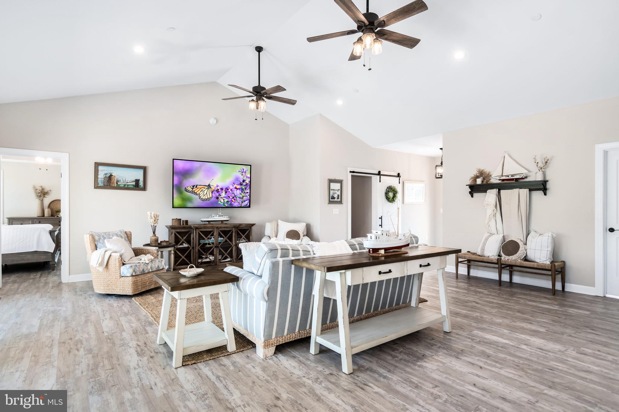 126 Woodfield Ct