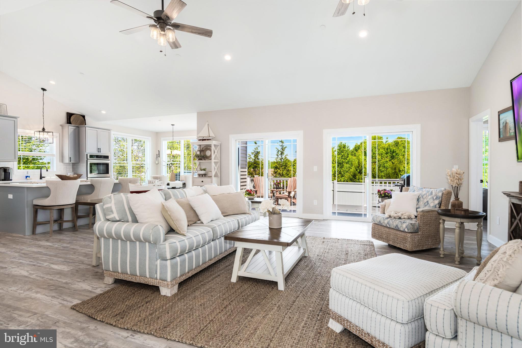 126 Woodfield Ct