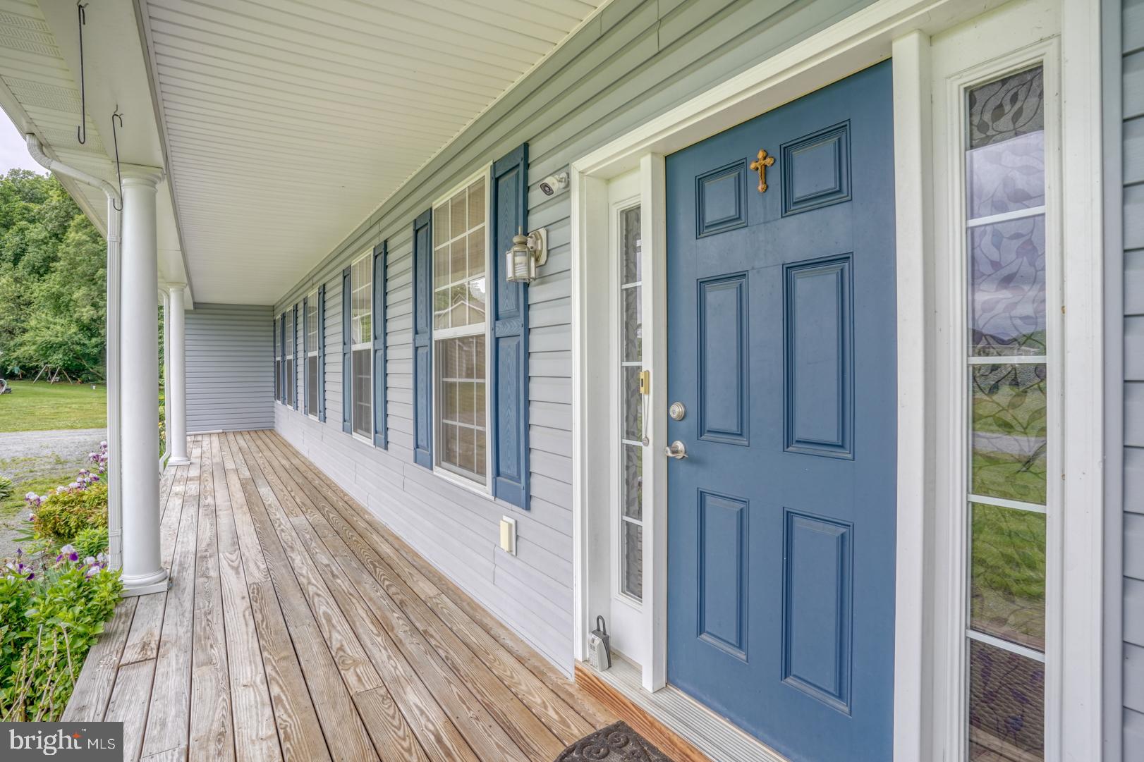 104 Echo Ln