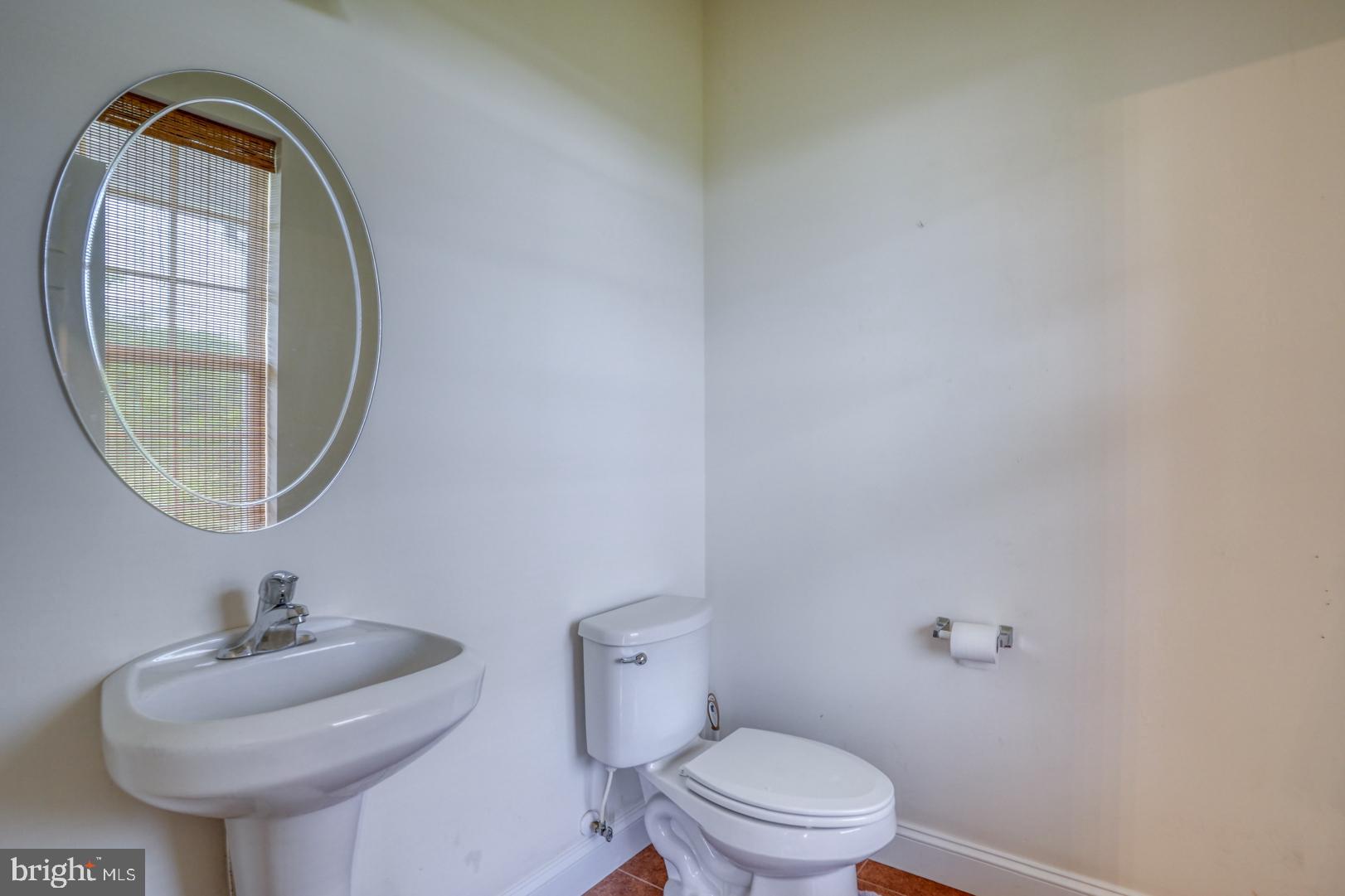 104 Echo Ln