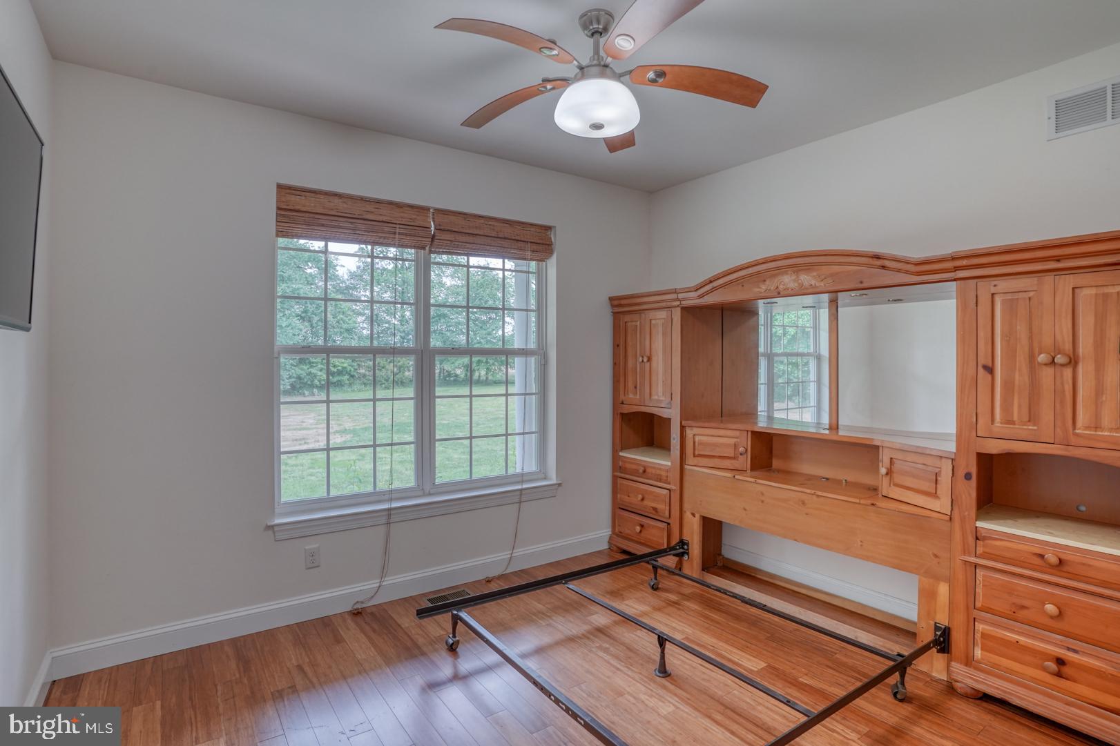 104 Echo Ln