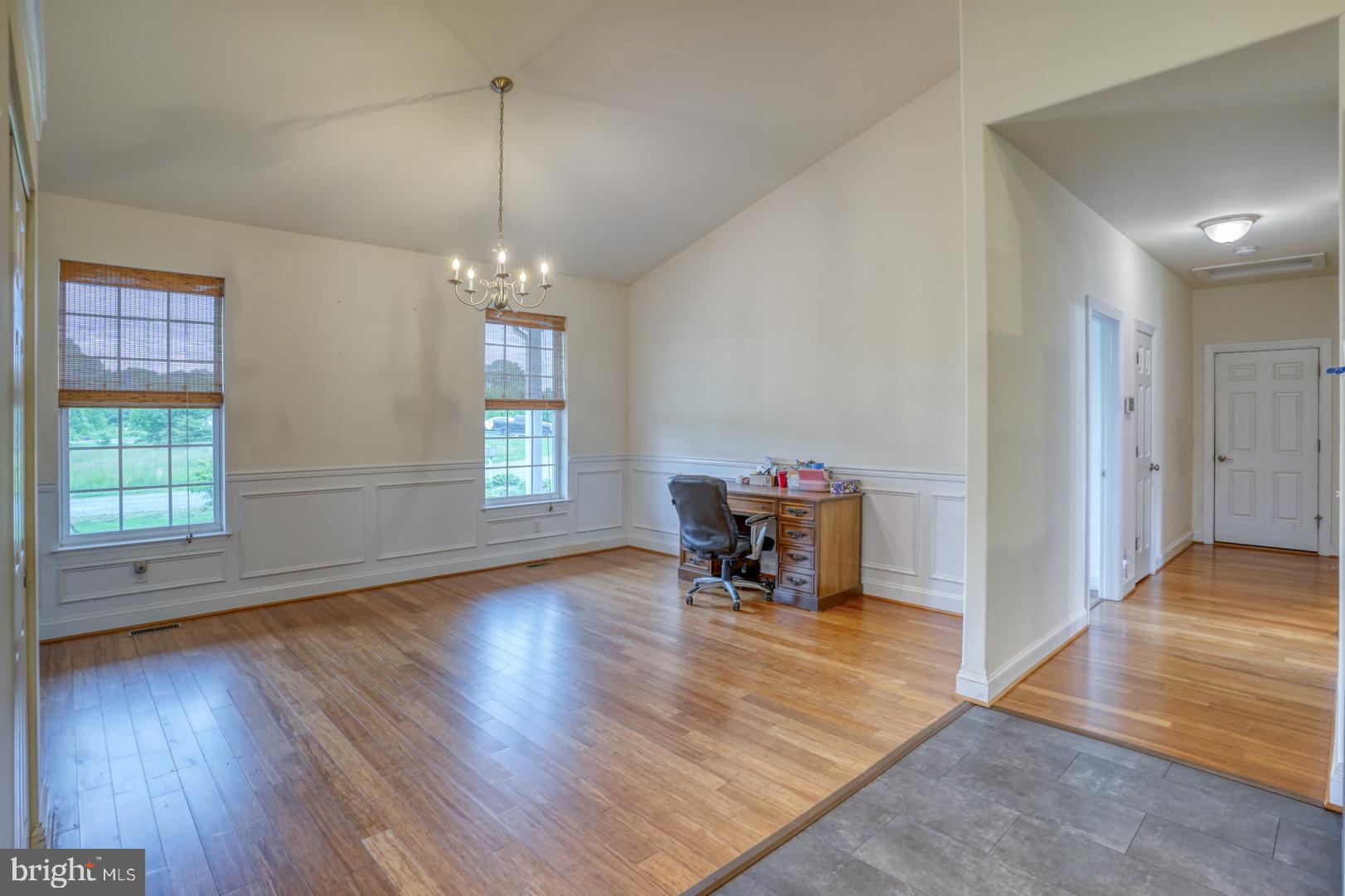 104 Echo Ln