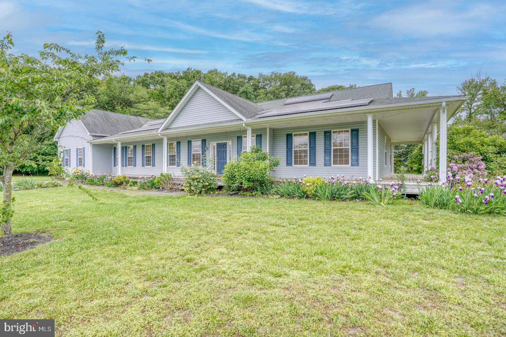 104 Echo Ln