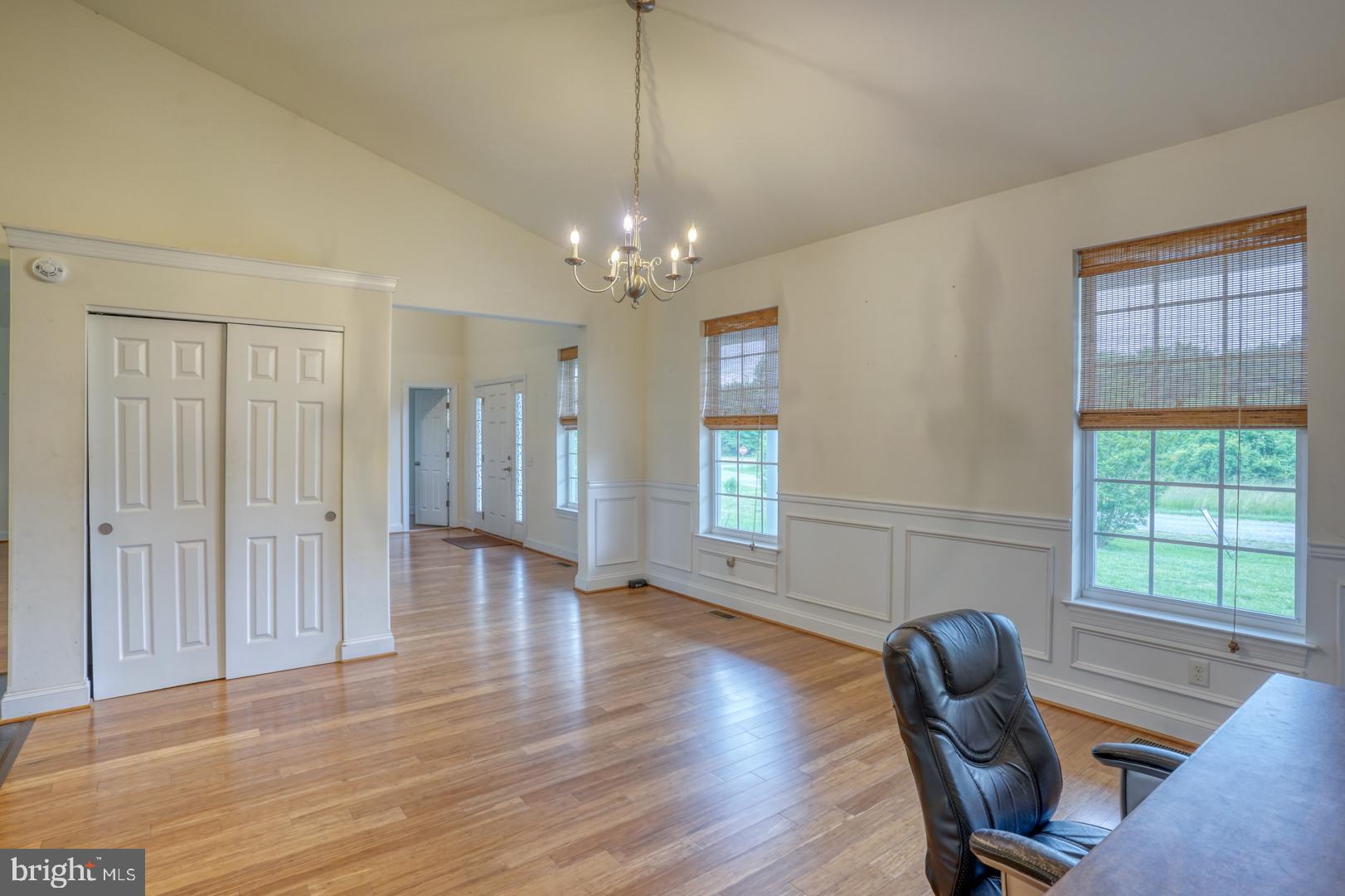 104 Echo Ln