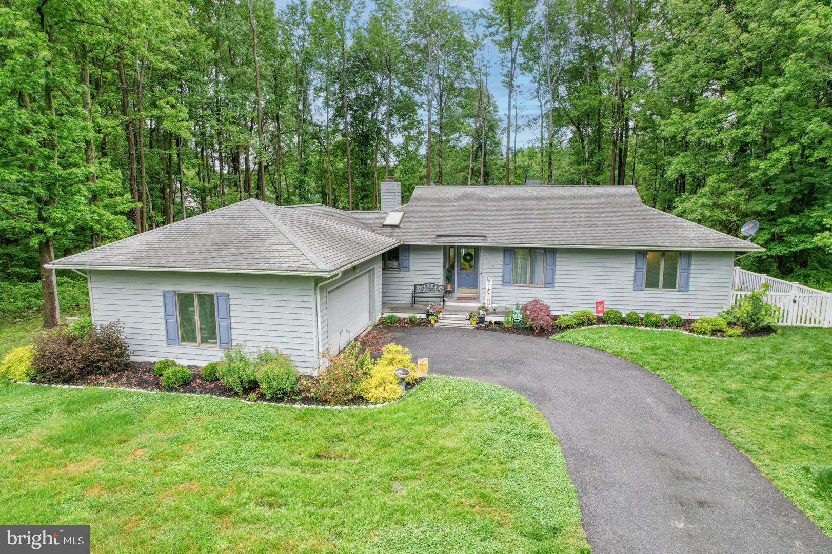 206 Queens Colony High Rd
