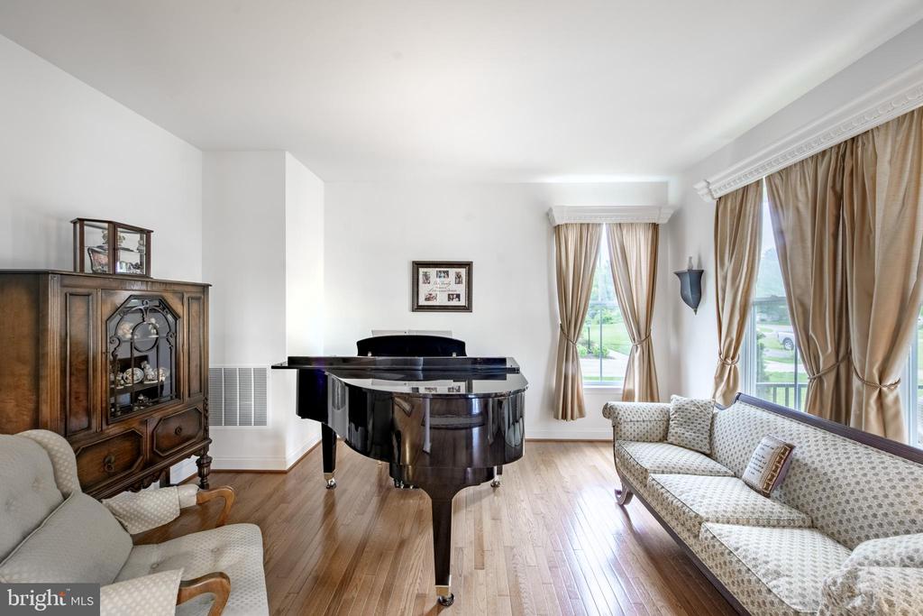 132 Crossgate Dr