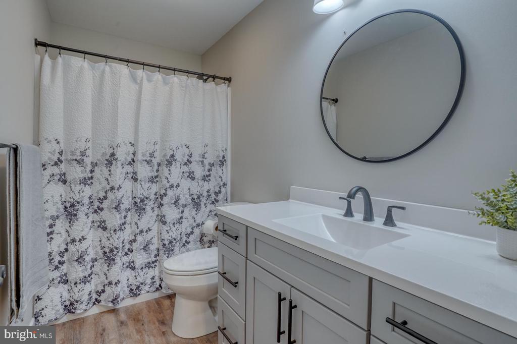 305 Coon Run Ln