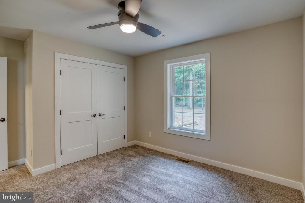 305 Coon Run Ln