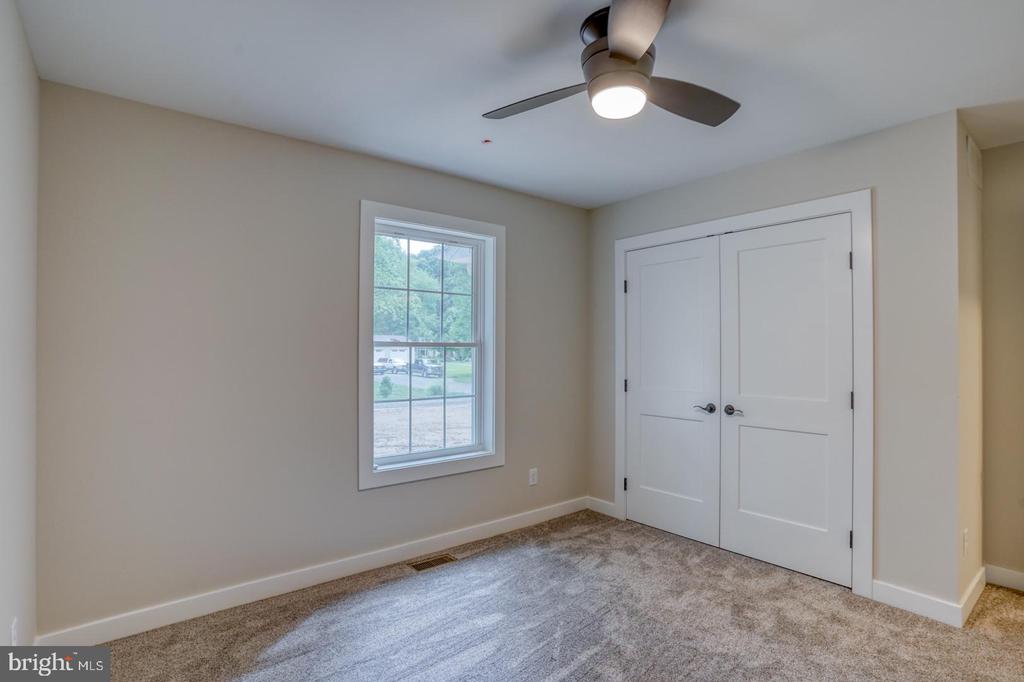 305 Coon Run Ln