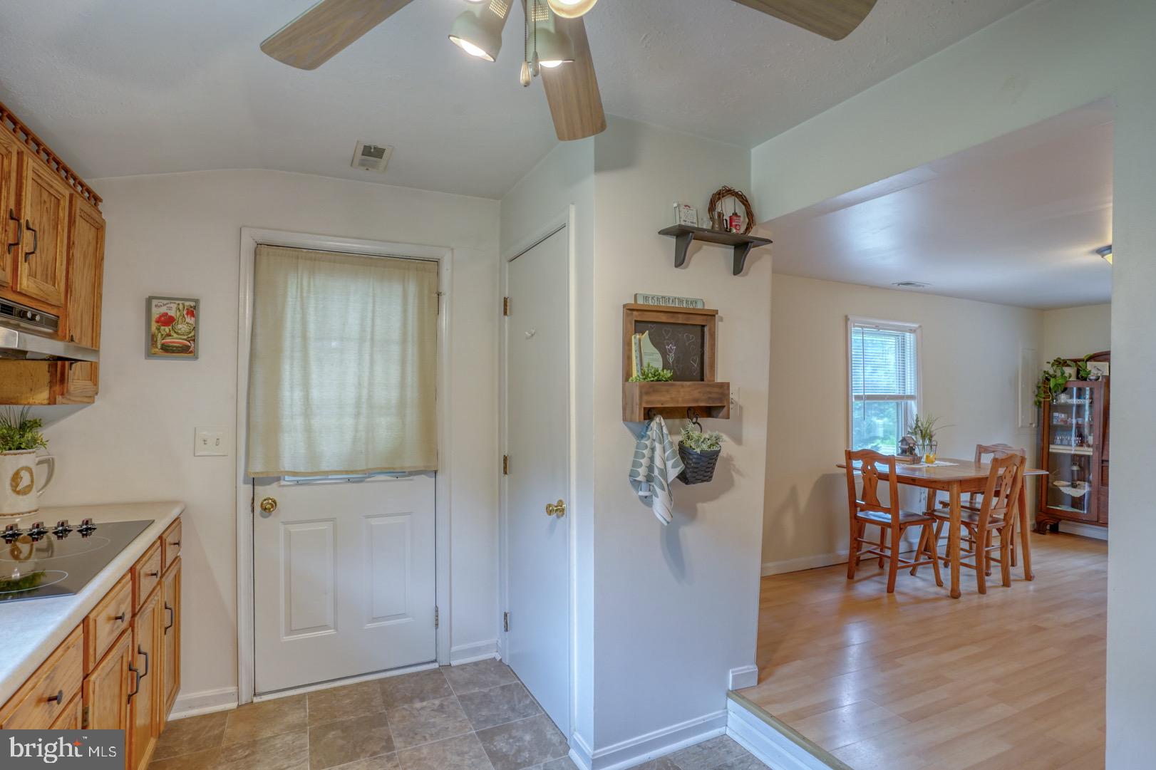 216 Flat Iron Square Rd