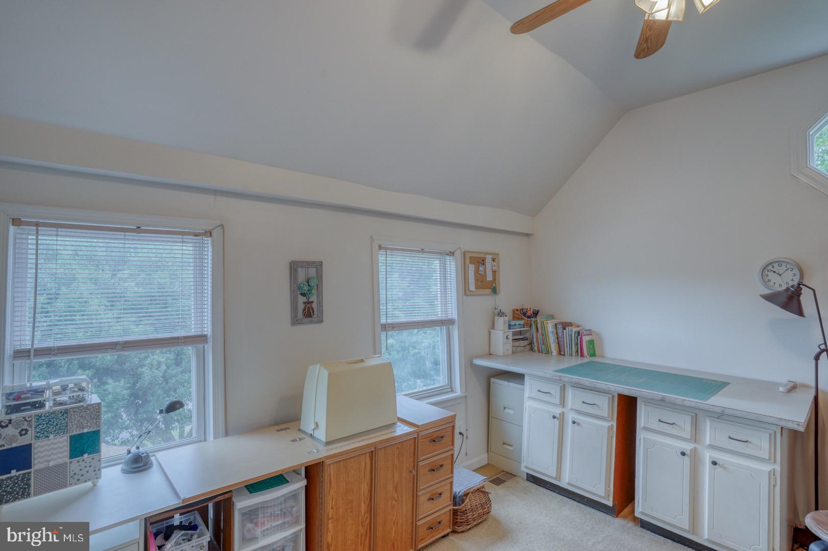 216 Flat Iron Square Rd