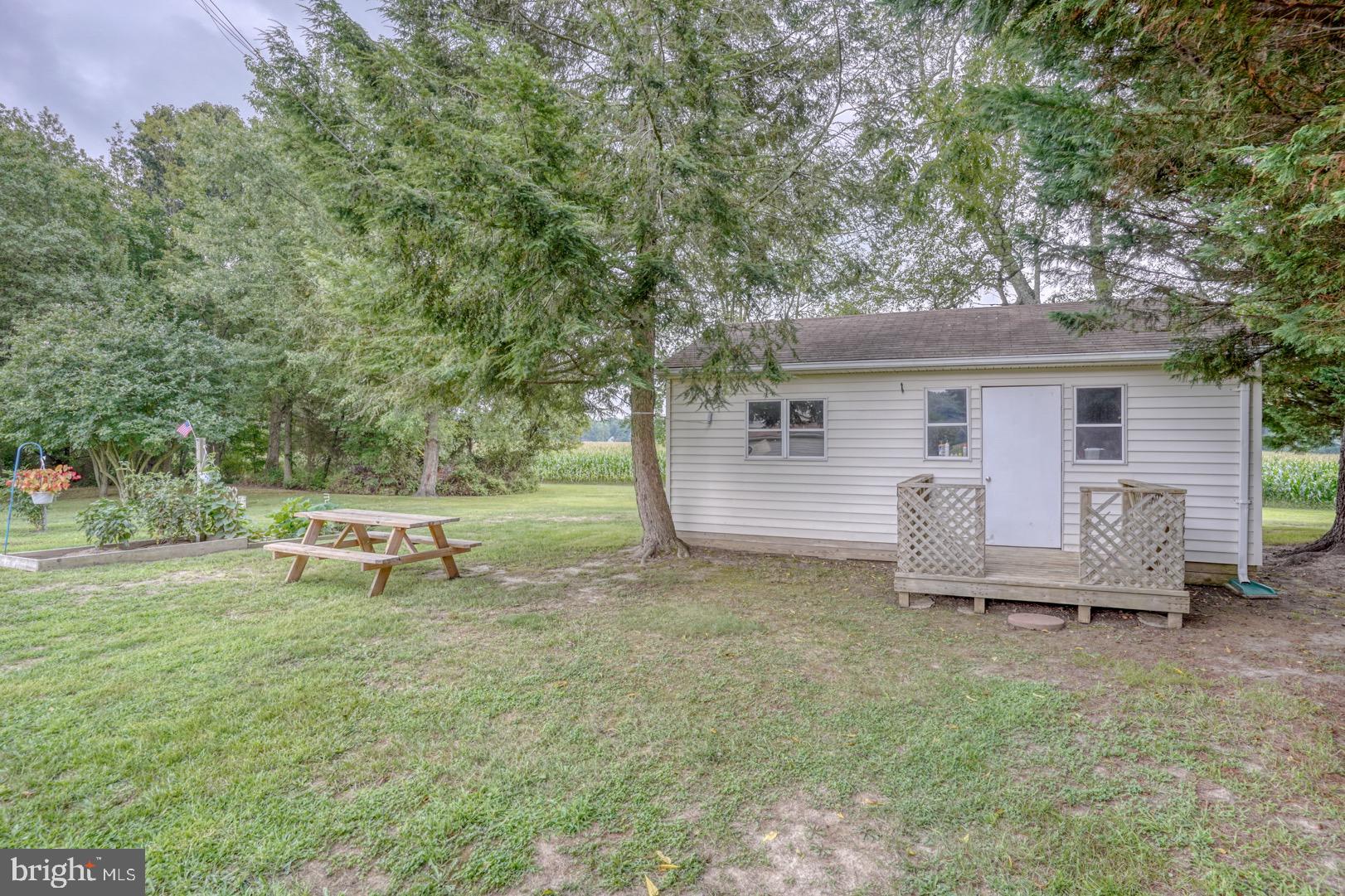 216 Flat Iron Square Rd