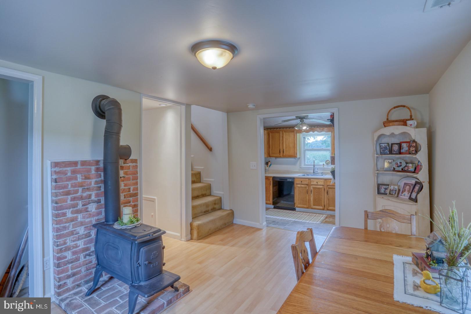 216 Flat Iron Square Rd