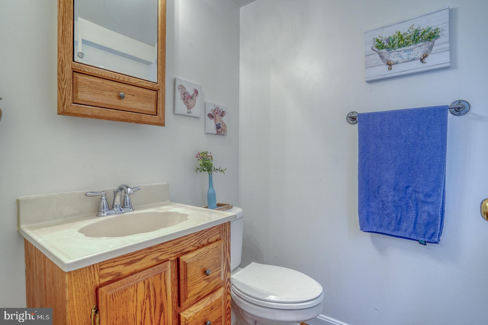 216 Flat Iron Square Rd