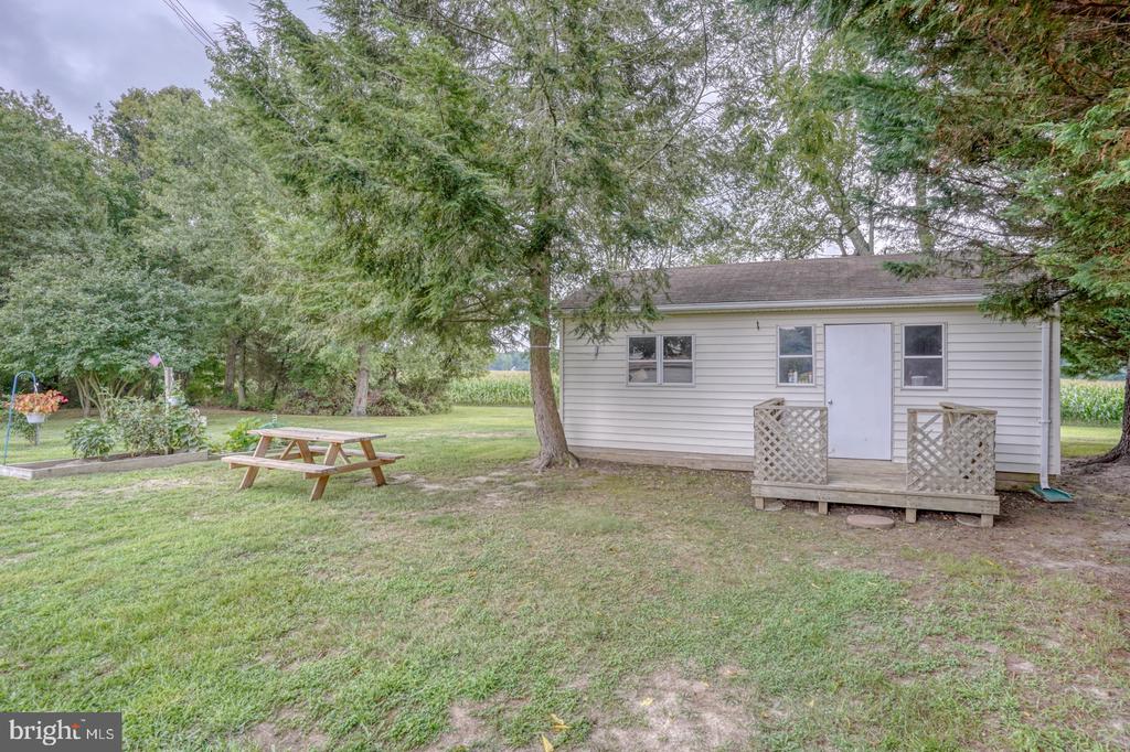 216 Flat Iron Square Rd