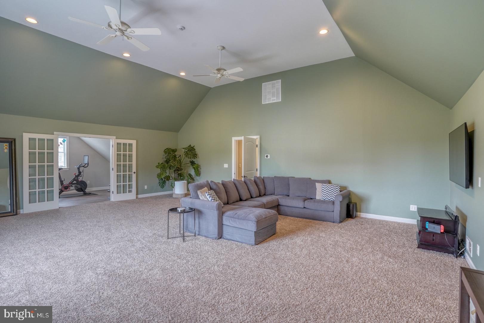 121 Browning Ln