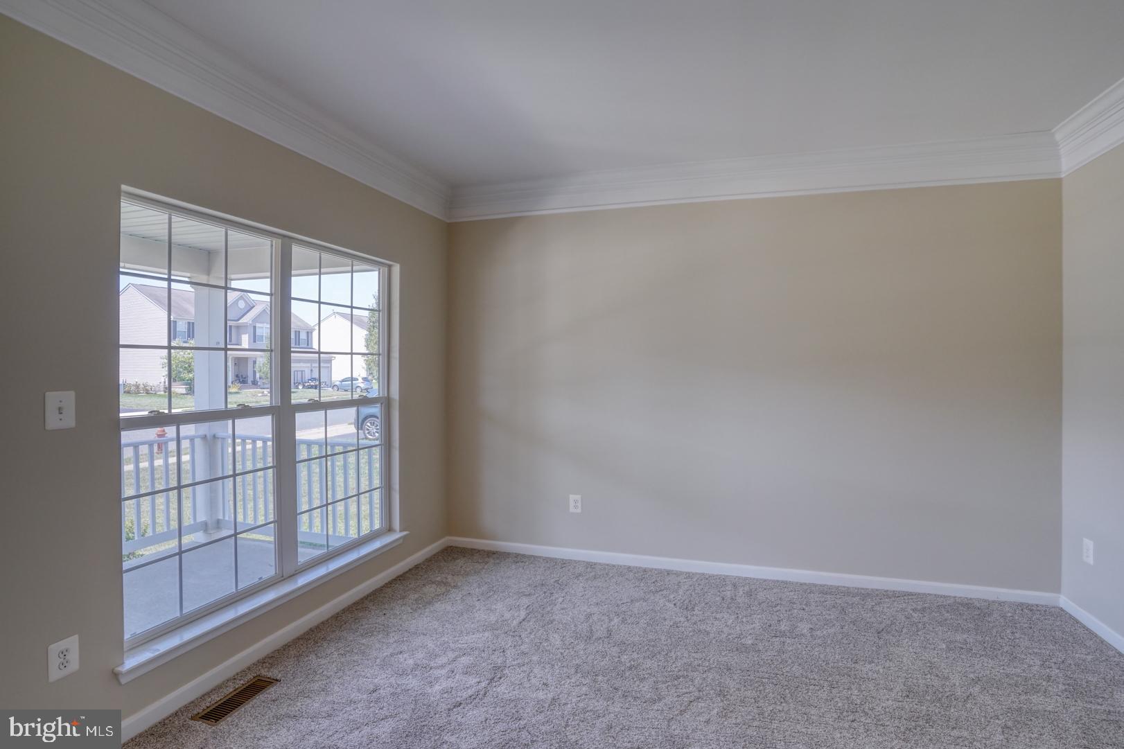 132 Meadowcroft Dr