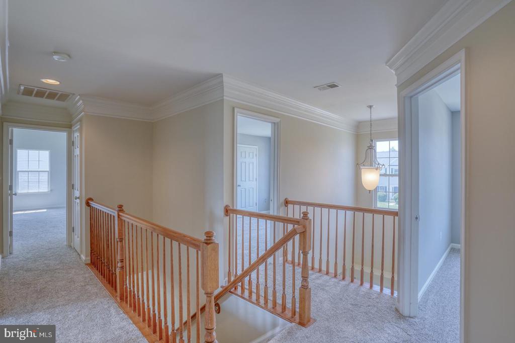 132 Meadowcroft Dr