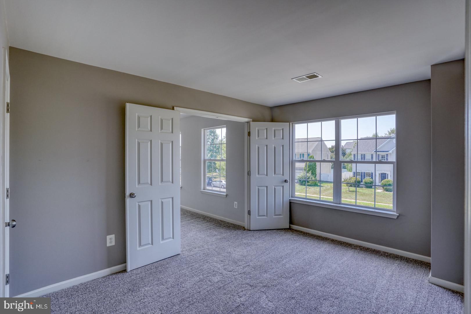 132 Meadowcroft Dr