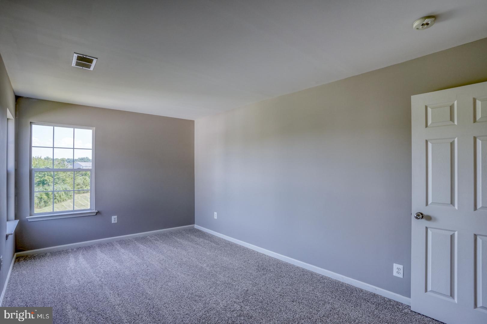 132 Meadowcroft Dr