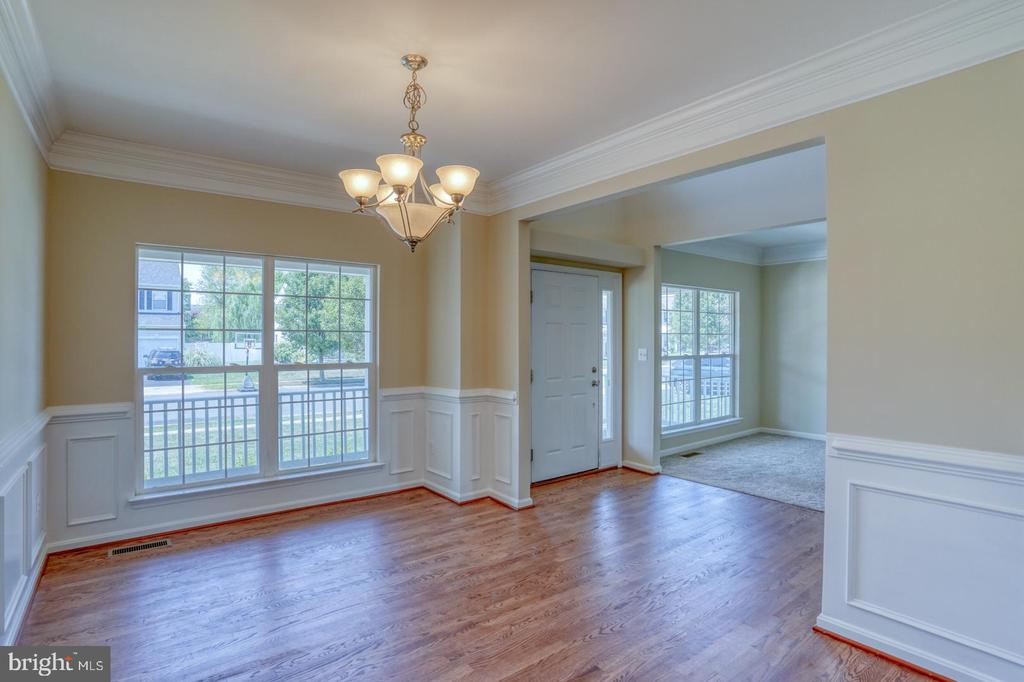 132 Meadowcroft Dr