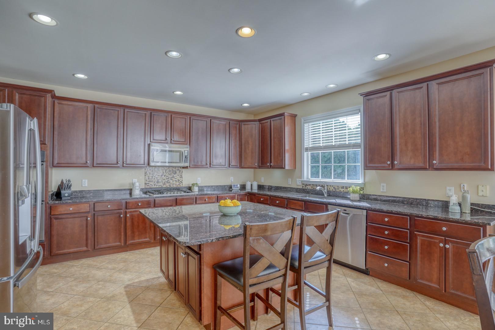 114 Gathering Ct