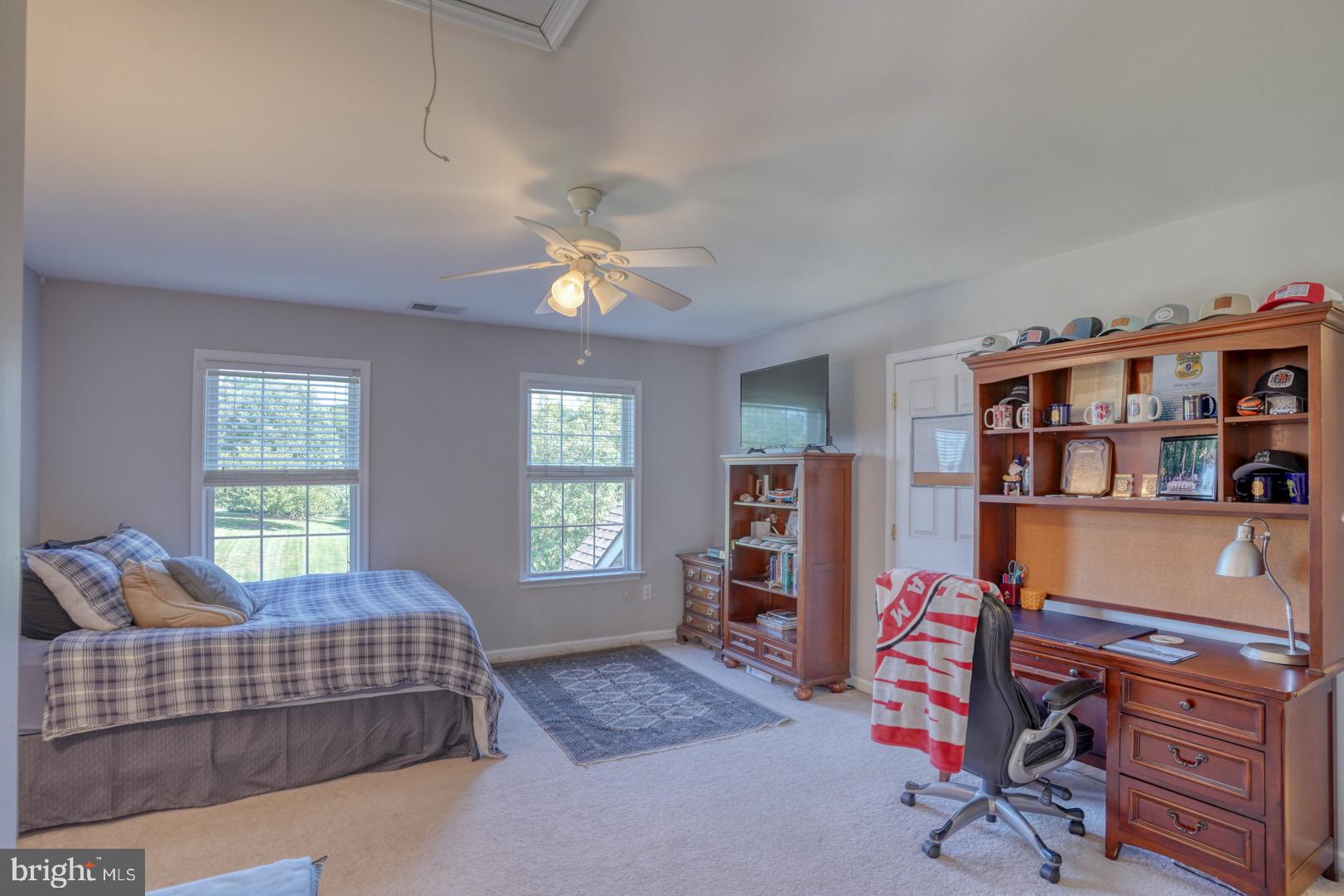 114 Gathering Ct