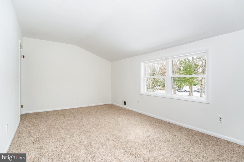 109 Secor Rd