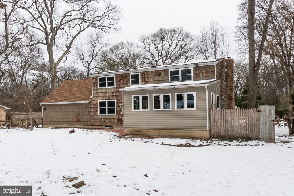 109 Secor Rd