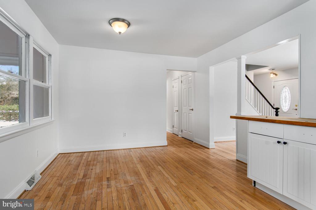 109 Secor Rd