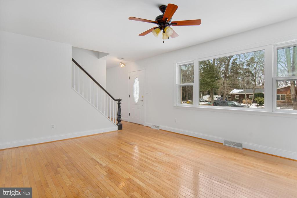 109 Secor Rd