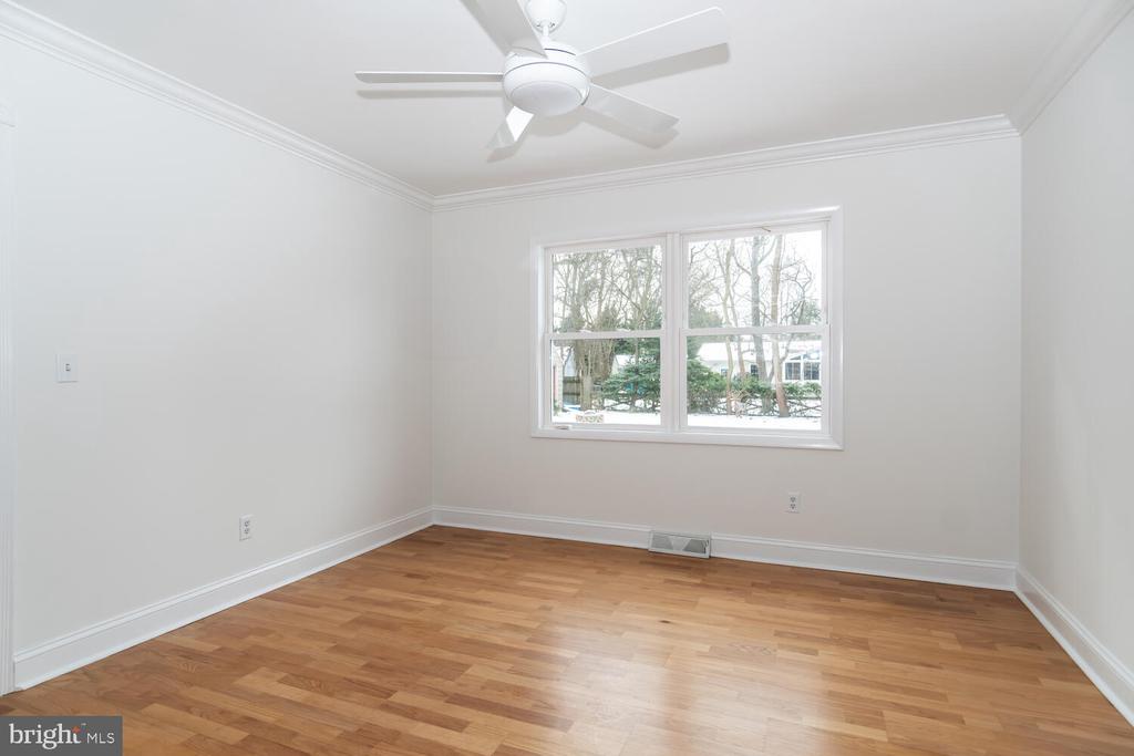 109 Secor Rd