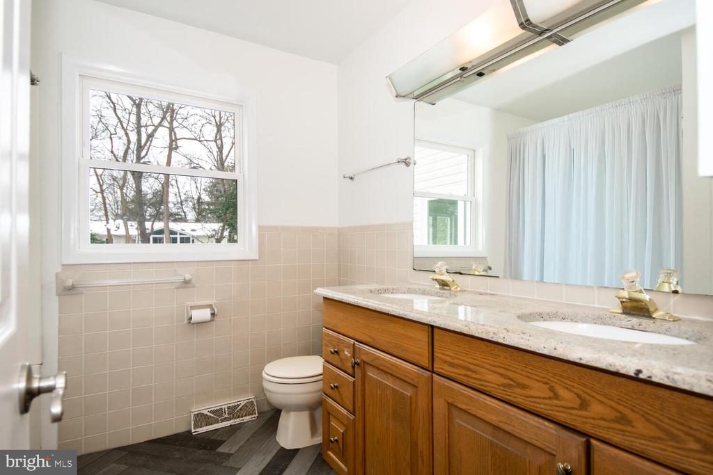 109 Secor Rd