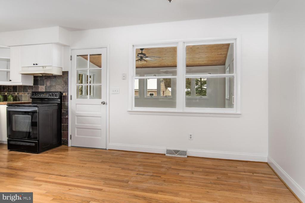 109 Secor Rd
