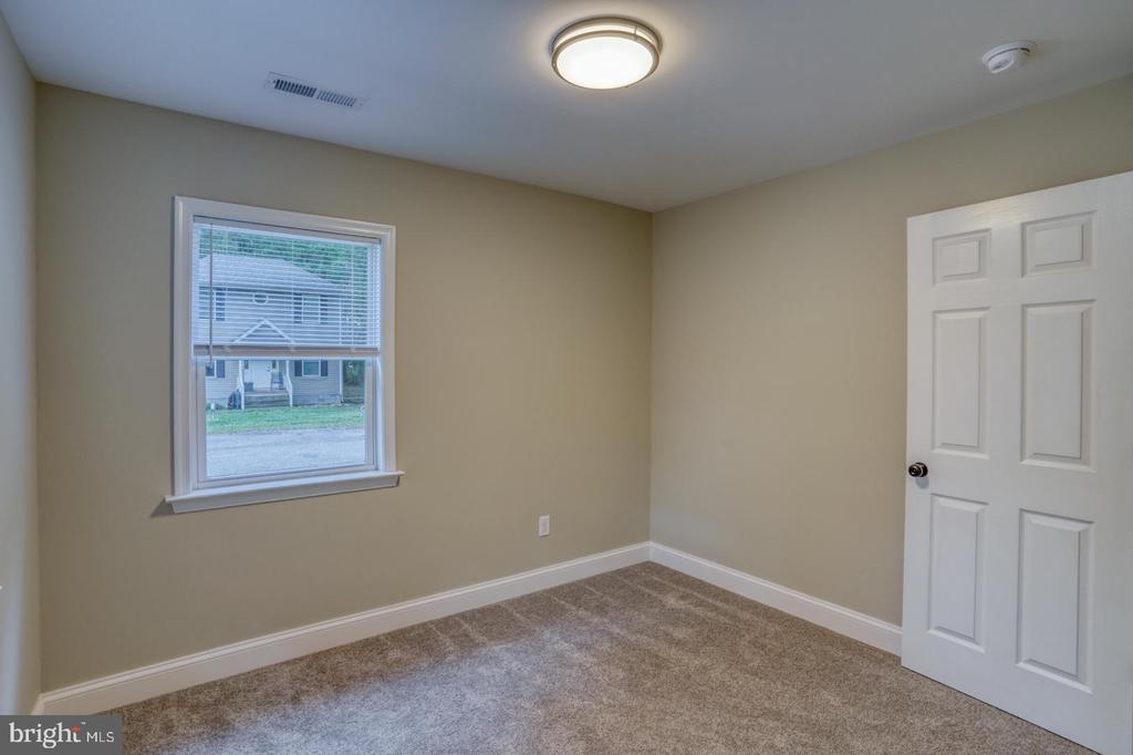 318 Gibbs Rd