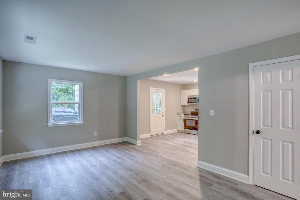 318 Gibbs Rd