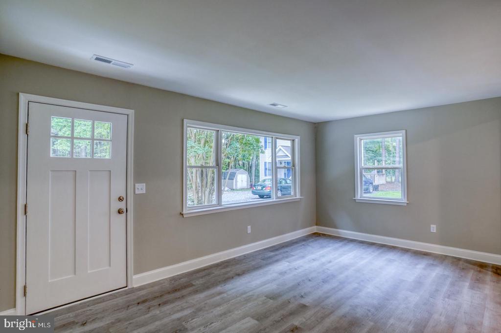 318 Gibbs Rd