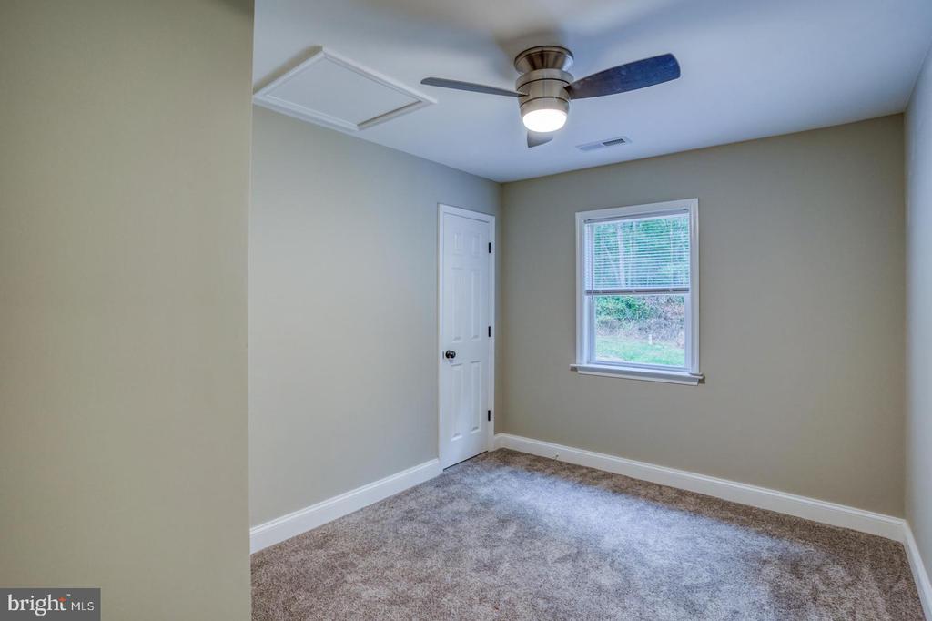 318 Gibbs Rd