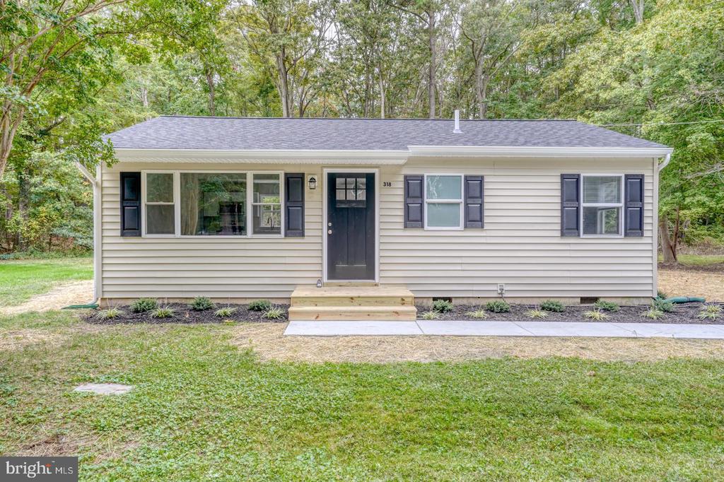318 Gibbs Rd