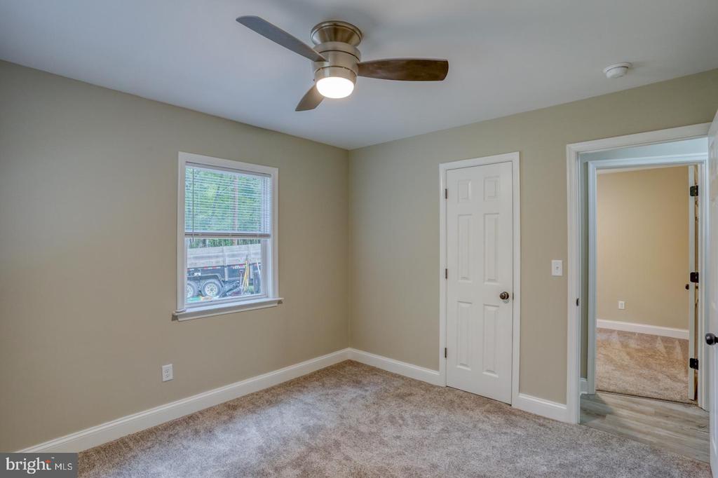 318 Gibbs Rd