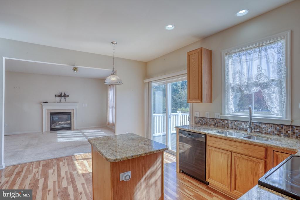 104 Gathering Ct