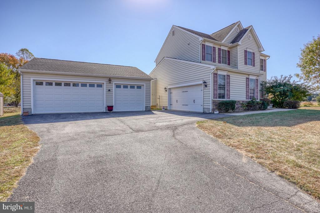 104 Gathering Ct