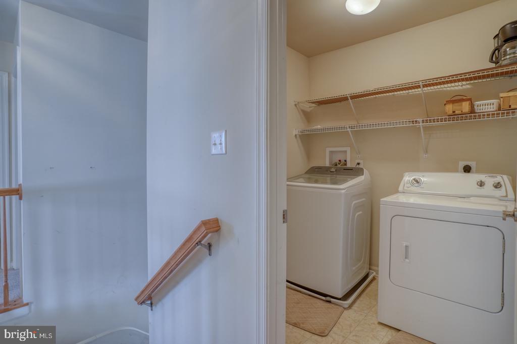 104 Gathering Ct